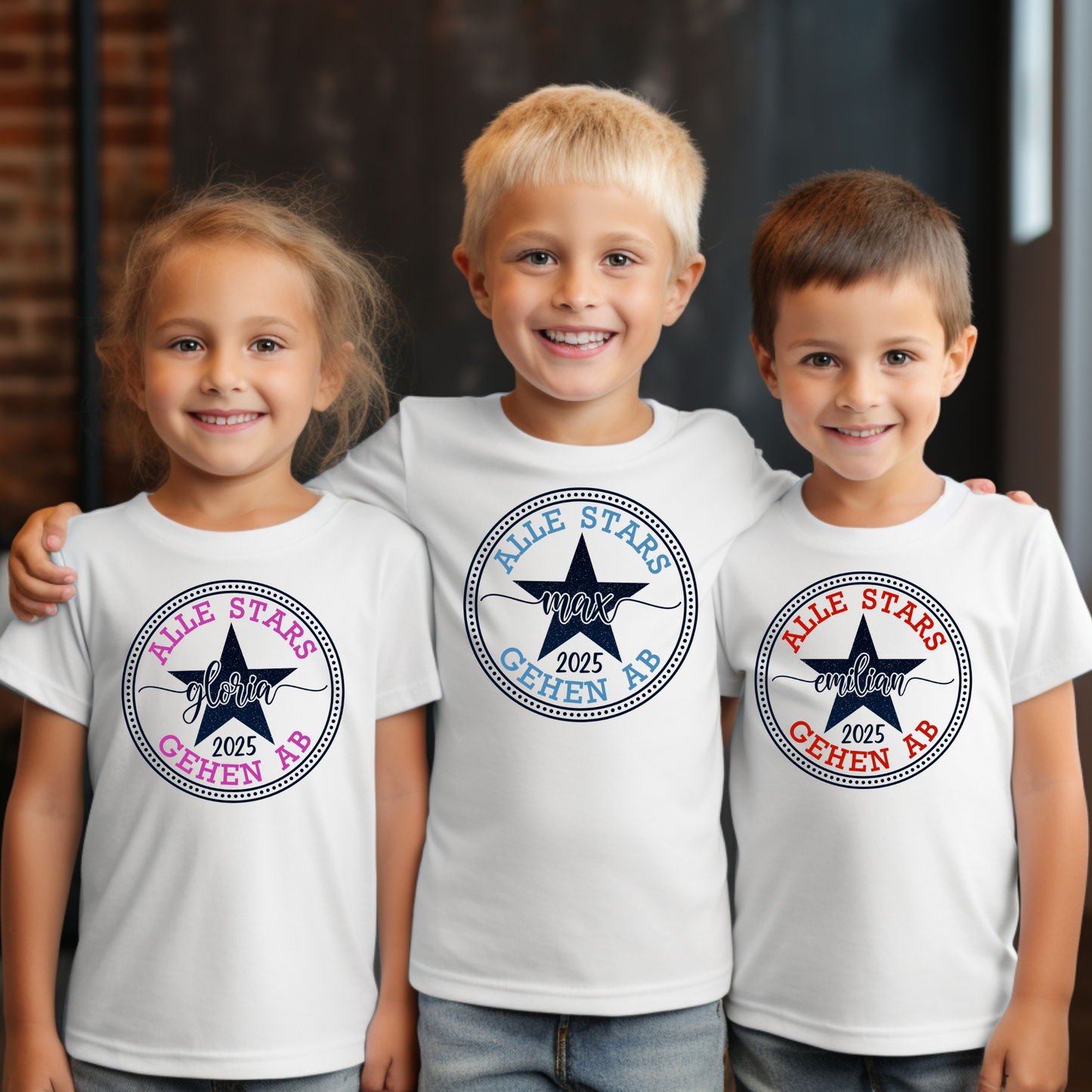 Schulkind Gruppenshirt | Schulabschluss Grundschule | Abschiedsgeschenk 4. Klasse Schüler | beidseitig bedruckt mit Namen und Schuljahr