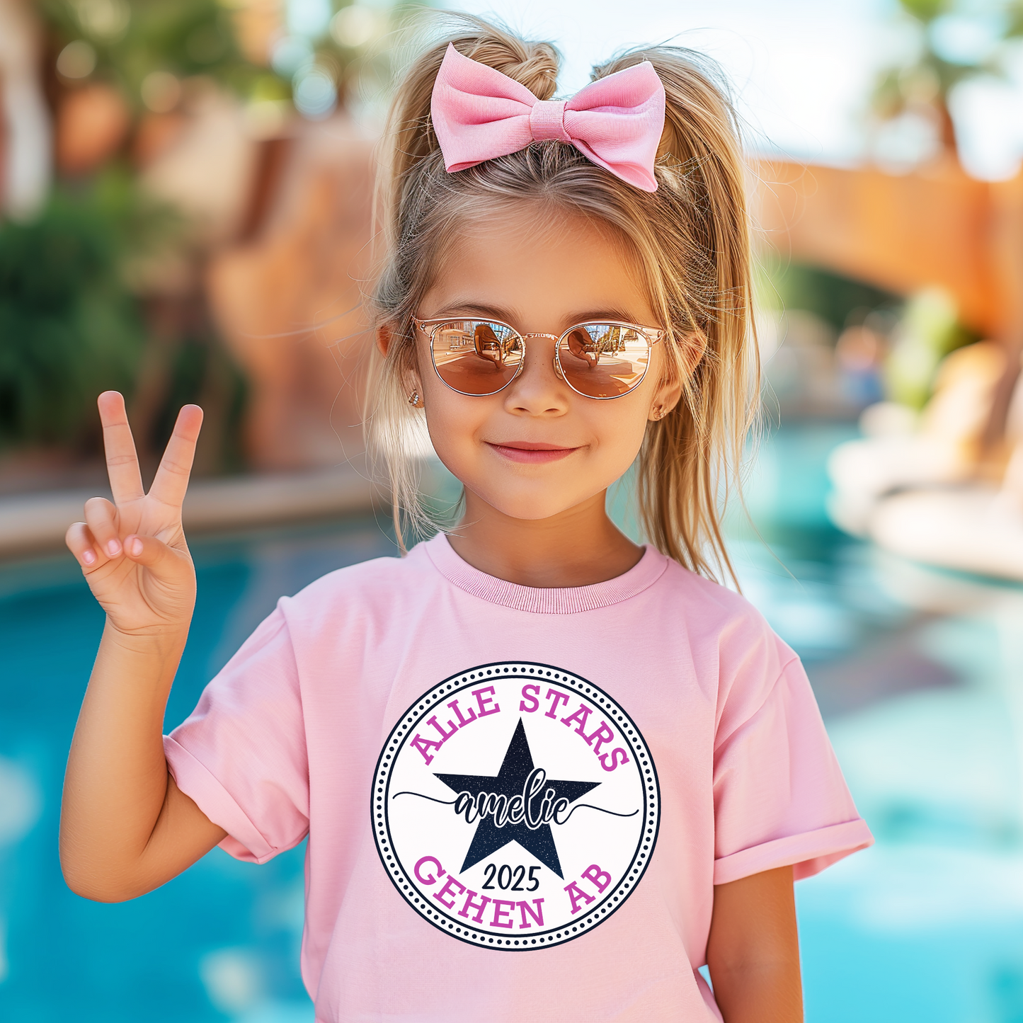 Schulkind Gruppenshirt | Schulabschluss Grundschule | Abschiedsgeschenk 4. Klasse Schüler | beidseitig bedruckt mit Namen und Schuljahr